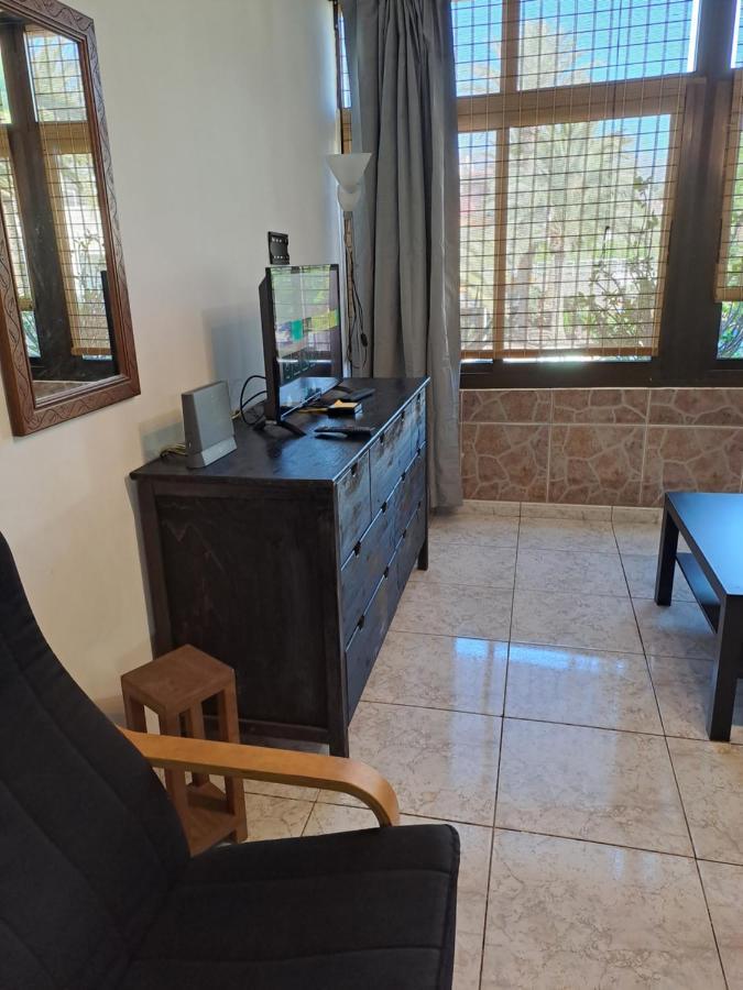 Primavera Appartement Tot 7 Personen Ideaal Voor Backpackers Arona  Eksteriør billede